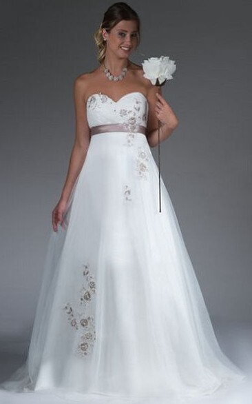 Empire Sweetheart A-Line Tulle Bridal Gown With Applique And Sash