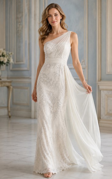 Einseitig schulterfreies Etuikleid aus Spitze und Chiffon mit seitlicher Drapierung