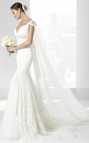 Mermaid Cap-Sleeve Floor-Length Appliqued Lace Wedding Dress With Waist Jewellery