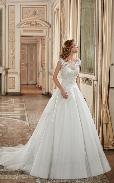A-Line Scoop-Neck Long-Sleeveless Tulle Wedding Dress With Appliques And Deep-V Back