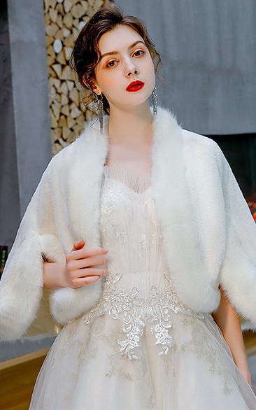 Bridal Fur Cape Spring Wedding Dress Cape Coat Bridesmaid Wedding Cheongsam Warm Cape Outer Wear Imitation Fur
