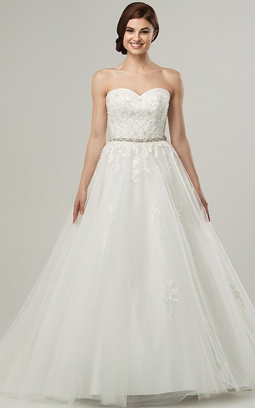 Ball Gown Sweetheart Jeweled Tulle Wedding Dress With Cape