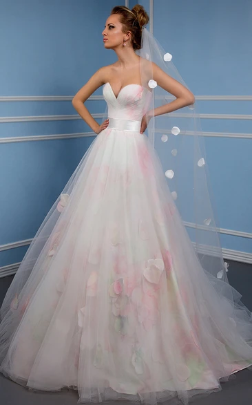 A-Line Sweetheart Tulle Wedding Dress With Flower And Lace Up