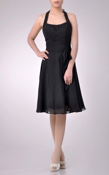 Knee-length Halter Square A-line Chiffon Bridesmaid Dress With Ruching