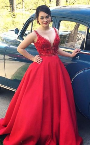 Modern V-neck Red Beadings Wedding Dress Ball Gown Sleeveless