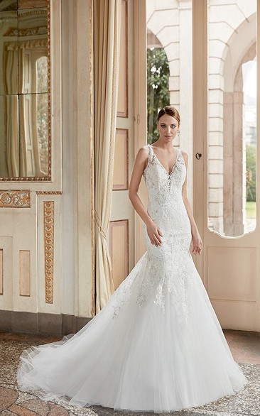 Trumpet Long Appliqued V-Neck Sleeveless Tulle&Lace Wedding Dress