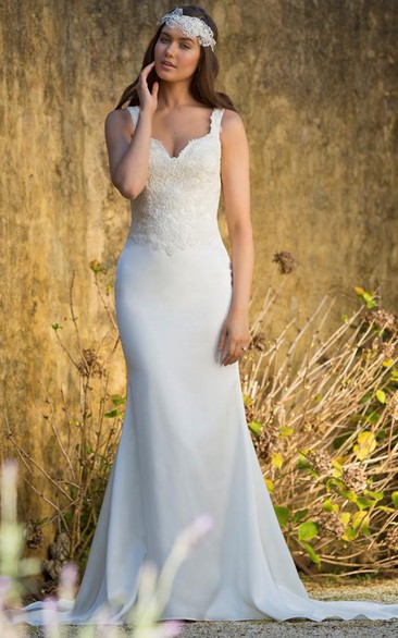 Sheath Sleeveless V-Neck Chiffon Wedding Dress