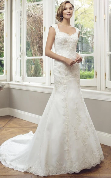 Sheath Sleeveless Square-Neck Lace Wedding Dress With Illusion