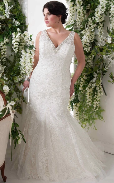 Floor-Length V-Neck Sleeveless Appliqued Lace Plus Size Wedding Dress With Beading