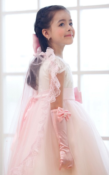 Princess Ruffled Lace Tier Tulle Flower Girl Veil with Bow