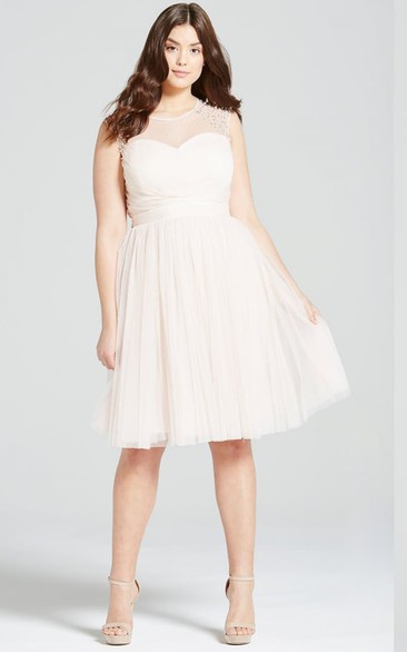 Knee-Length Beaded Scoop Neck Sleeveless Tulle Bridesmaid Dress
