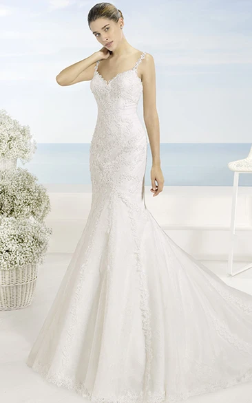 Mermaid Sleeveless Spaghetti Floor-Length Appliqued Lace Wedding Dress With Court Train And Low-V Back