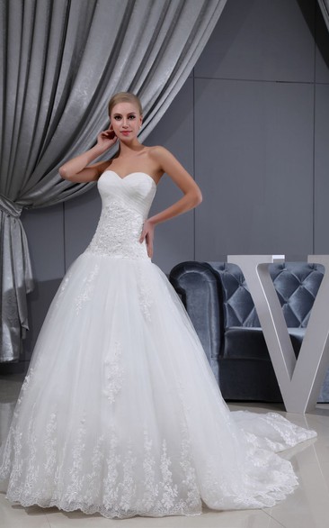 Sweetheart Appliqued A-Line Dress With Tulle Overlay and Corset Back