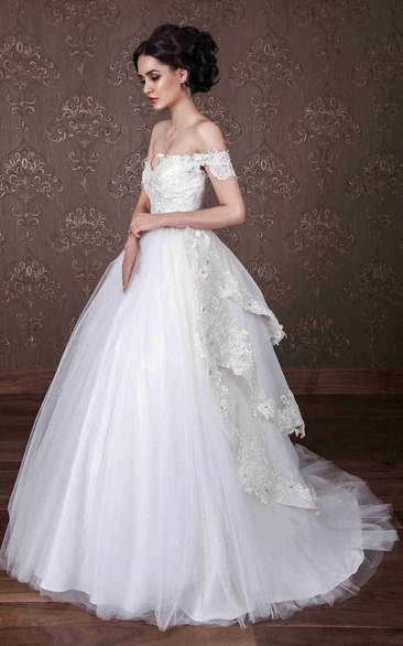 Ball Gown Tiered Off-The-Shoulder Tulle&Lace Wedding Dress With Lace Up