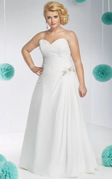 A-Line Sweetheart Criss-Cross Sleeveless Floor-Length Chiffon Plus Size Wedding Dress Styles With Beading