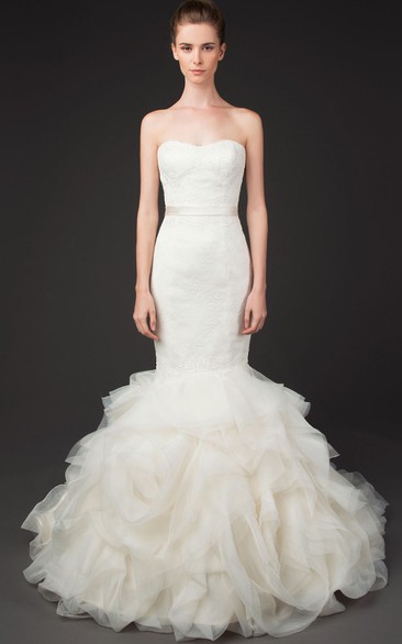 Trumpet Long Sweetheart Tulle&Lace Wedding Dress With Ruffles And Zipper