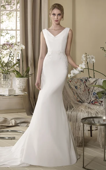 Sheath Maxi Sleeveless Appliqued V-Neck Chiffon Wedding Dress