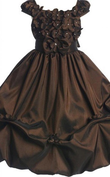 Sleeveless A-line Ruffled Dress With Petals