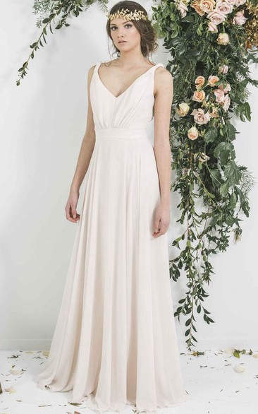 Floor-Length Sleeveless Pleated V-Neck Chiffon Bridesmaid Dress