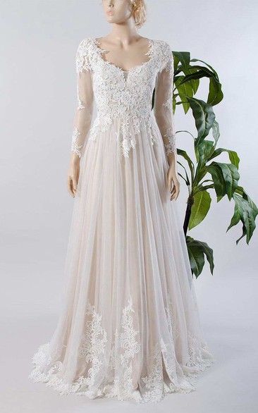 V-Neck Illusion Long Sleeve Lace Appliqued Tulle A-Line Pleated Vintage Wedding Dress