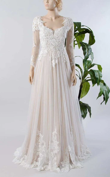 V-Neck Illusion Long Sleeve Lace Appliqued Tulle A-Line Pleated Vintage Wedding Dress