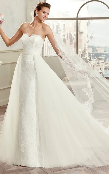 Scalloped-Neck Cap-Sleeve A-Line Bridal Gown With Illusive Design And Brush Train
