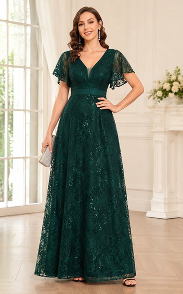 Lace Mother of the Bride Dress in Dark Green, V-neck A-Line Floor-Length Gown with Lace and Sash/Ribbon