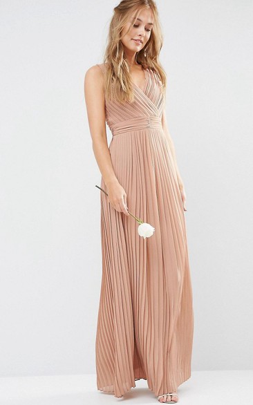Sheath Sleeveless Pleated V-Neck Chiffon Bridesmaid Dress With Ruching And Split Front