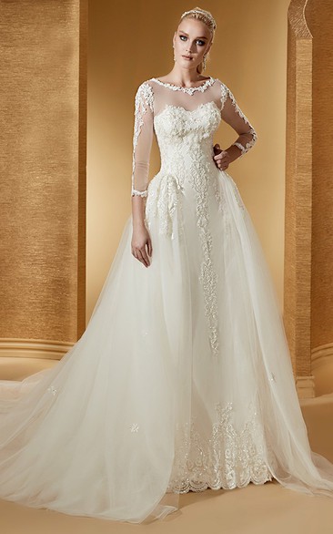 Vintage Long-Sleeve Jewel-Neck Bridal Gown With Fine Appliques And Court Train