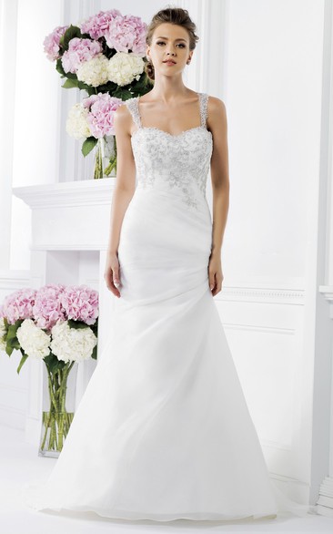 Elegant Sleeveless Mermaid Wedding Dress With Keyhole Back And Crystals