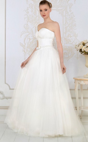 A-Line Sweetheart Floor-Length Ruched Sleeveless Tulle Wedding Dress With Beading And Bow
