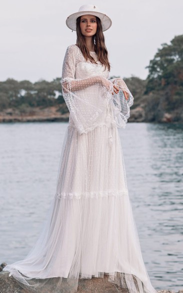 Boho Lace Scoop-neck Bell Long Sleeve Empire Pleated Tulle Wedding Dress