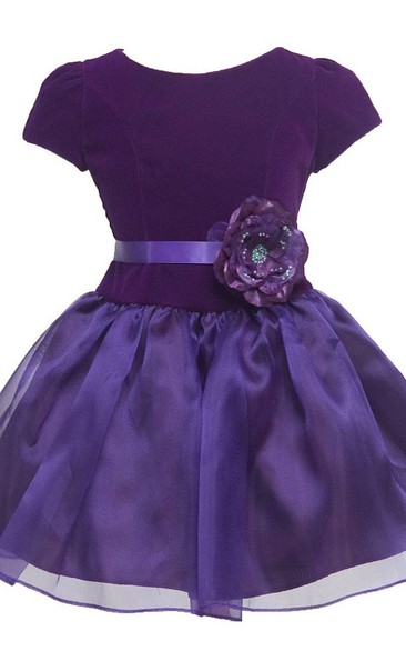 Short-sleeved A-line Pleated Dress With Flower