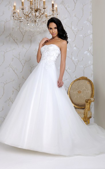 Maxi Strapless Appliqued Tulle Wedding Dress With Chapel Train
