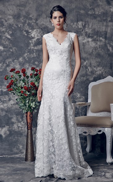 1920's Vintage-inspired V-shaped Back Cutout Brush Train Trumpet Lace Wedding Dress