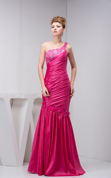 Sleeveless Floor-Length Column Ruched Bodice and Dress With Lace