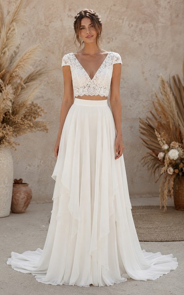 Boho Princess Two Piece Wedding Dress Short Sleeve V-Neck Tulle Lace Chiffon Ruffle Floor Length Sweep Train Ivory