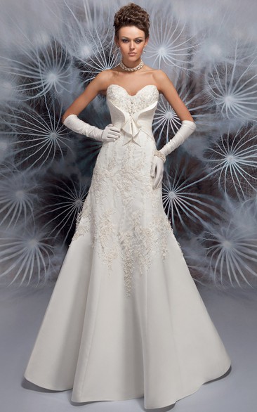 A-Line Sweetheart Sleeveless Long Appliqued Satin Wedding Dress With Corset Back And Watteau Train