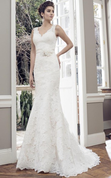 Sheath V-Neck Sleeveless Appliqued Floor-Length Lace Wedding Dress Styles With Flower And Low-V Back