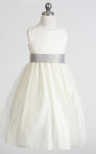 Tea-Length Bowed Sleeveless Tulle&Satin Flower Girl Dress