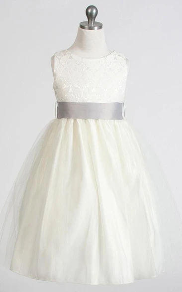 Tea-Length Bowed Sleeveless Tulle&Satin Flower Girl Dress
