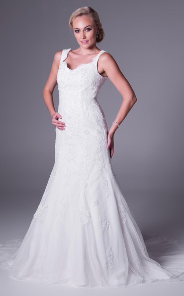 A-Line Sleeveless Maxi Appliqued Strapped Lace Wedding Dress