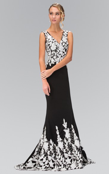 Sheath V-Neck Sleeveless Jersey Low-V Back Dress With Appliques