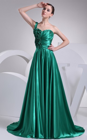 Sleeveless A-Line Ruffled Brush Train and Gown With Pleats