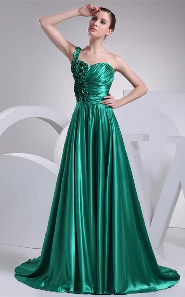 Sleeveless A-Line Ruffled Brush Train and Gown With Pleats