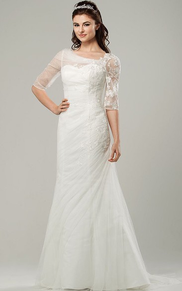 Ruched Scoop-Neck Half-Sleeve Tulle Wedding Dress With Sweep Train