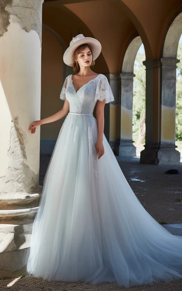 Fairy Tale Country Short-sleeve Tulle A-line Ball Gown Wedding Dress with Lace Top