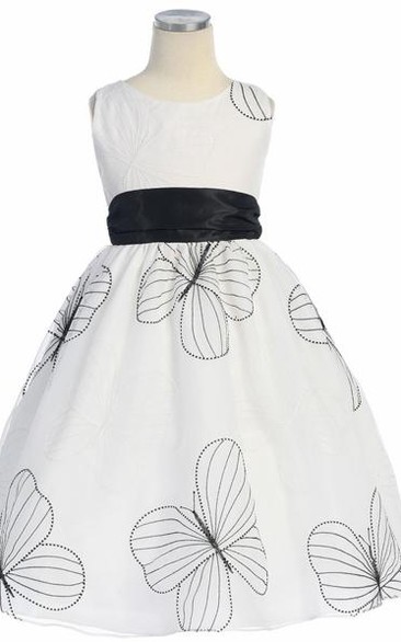 Tea-Length Bowed Embroideried Organza Flower Girl Dress