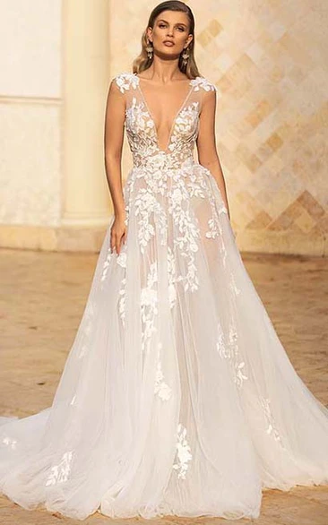 Cap Plunged A-line Tulle Ethereal Beach Wedding Dress with Lace Applique