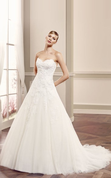 A-Line Long Sweetheart Tulle Wedding Dress With Appliques And Corset Back